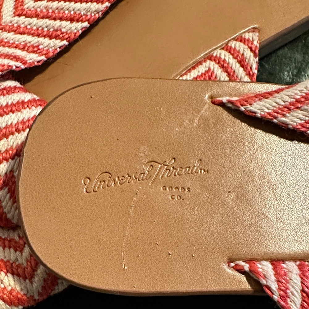 Universal Thread Red and White Chevron Sandals - Picture 2 of 4
